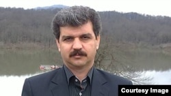 یک منبع مطلع از شرایط رضا شهابی گفته است که وی «قبل از سکته در زندان نیاز به دسترسی به درمان پزشکی داشت.»