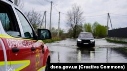 Рятувальники звітують, що загалом для надання допомоги населенню від ДСНС залучалися понад 356 осіб та 133 одиниці техніки