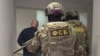 «Демонструють катування родичів у полоні»: як ФСБ вербує українців?