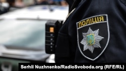Замість закупки на 170 мільйонів гривень електрошокерів, патрульним придбають нагрудні камери