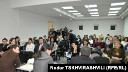 ელექტრონული კვლევის შედეგების პრეზენტაცია