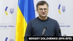 Проти українських посольств і консульств «розгорнута кампанія терору та залякування», каже Дмитро Кулеба