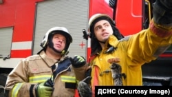 «Пожежа локалізована о 10:10 та ліквідована о 11:29. Усередині приміщення фахівці ДСНС виявили тіло загиблого чоловіка 1976 року народження», – ДСНС