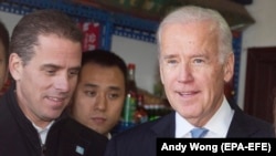 Former U.S. Vice President Joe Biden (right) and his son, Hunter Biden (file photo)