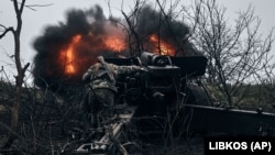 Українські військові обстріляли з артилерії позиції російських військ поблизу Бахмуту Донецької області, 20 листопада 2022 року, ілюстративне фото
