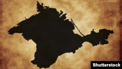 Після анексії Криму в 2014 році Росія проводить регулярні військові навчання на півострові. У Генштабі України дії російських військових у Криму називають незаконними