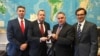Кангрэсмэнам ЗША ўручылі мэдалі БНР