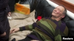 Уладзімер Някляеў пасьля зьбіцьця 19 сьнежня