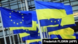 Польща та країни Балтії хочуть, щоб західні уряди використали 300 мільярдів євро із заморожених резервів центрального банку Росії