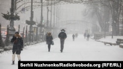 У Києві та області вдень 26 листопада та вночі 27 листопада очікують складні погодні умови