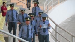 Diňle: Köçedäki alym-berim 'açyk' edilýär, sürüjiler 'ýadadyk' diýýärler