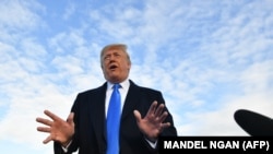 Трамп заявляв, що не хоче отримувати ці газети, оскільки це «фейкові» новини