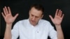 В Краснодаре "Отряды Путина" вновь напали на штаб Навального